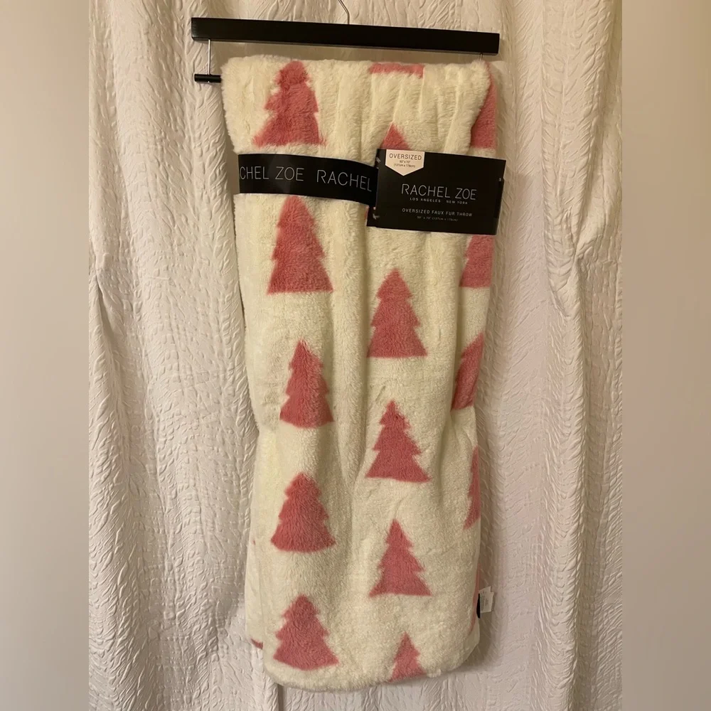 Rachel Zoe “Pink Christmas Trees” Oversized Faux Fur Throw blanket - NWT ***